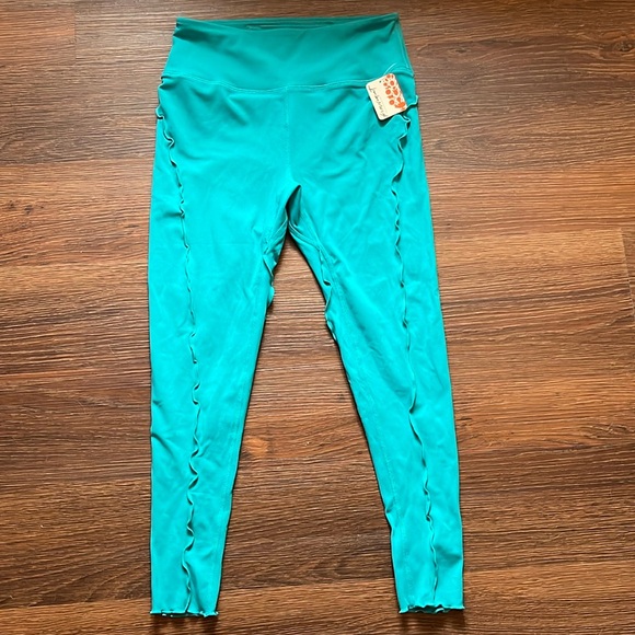 FP Movement by Free People Pants - NWT FREE PEOPLE MOVEMENT WAVY WATERS LEGGINGS